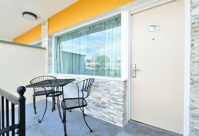 Номер Стандарт Двуспальная Кровать, The Freeport Inn And Marina