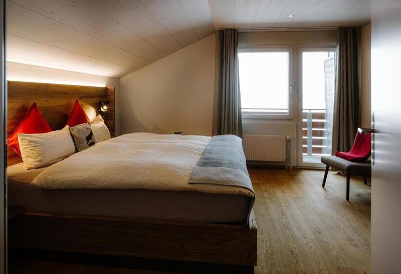 سوئیت با بالکن, Berghotel Engstligenalp