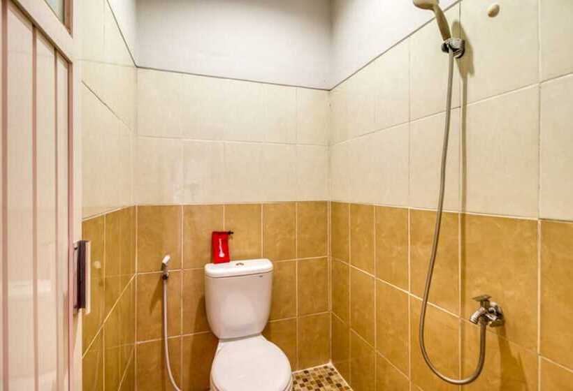 Номер Стандарт, Reddoorz Near Condongcatur Bus Station