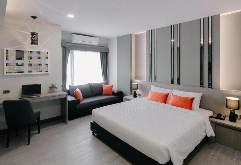 디럭스 룸 킹사이즈 침대, Arista Hotel Ubon