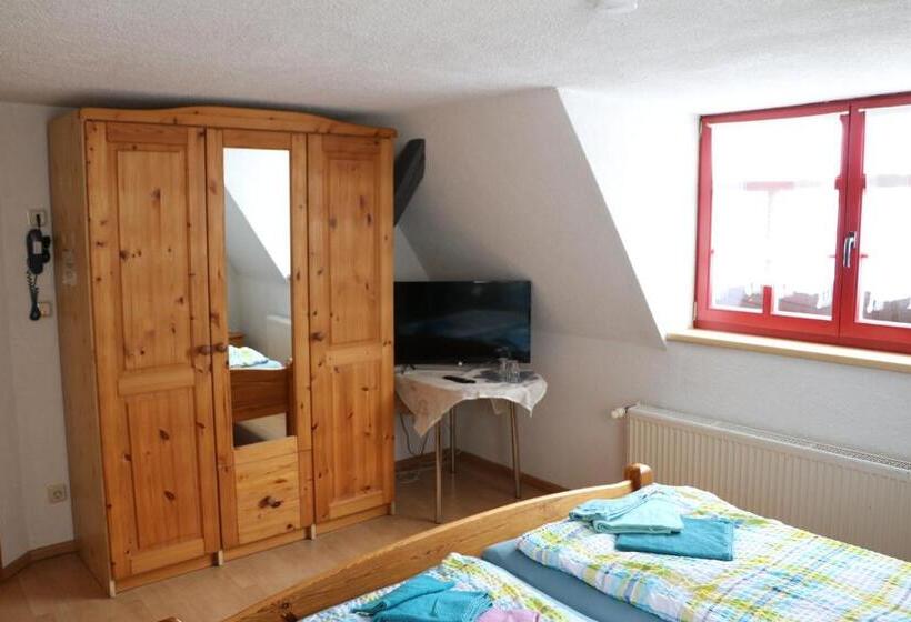 Standard Room, Gasthaus Zur Weintraube