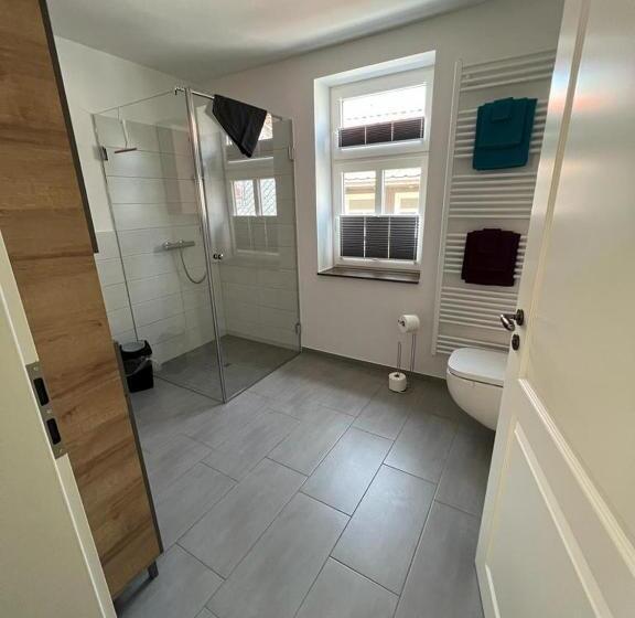 1 Bedroom Apartment with Balcony, Gasthaus Zur Weintraube