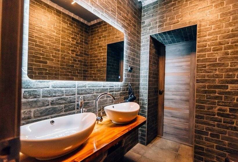 חדר אקונומי, Loft Hostel&apartments
