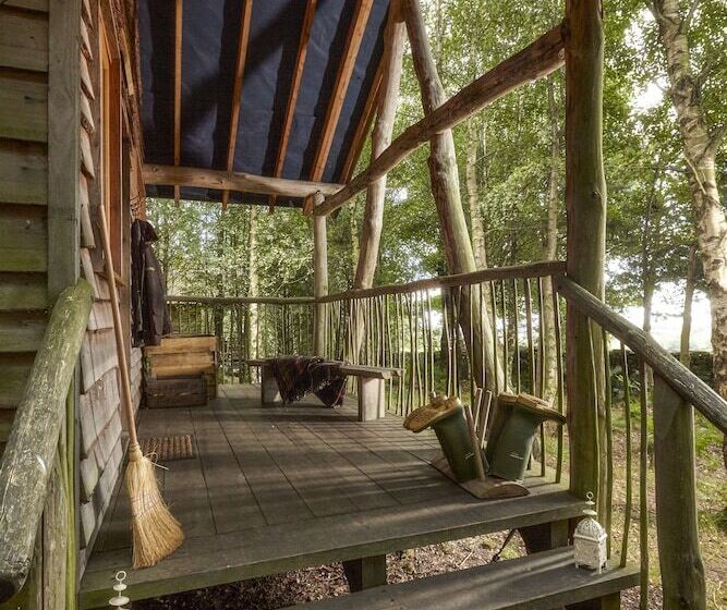 １ベッドルームハウス, Swinton Bivouac