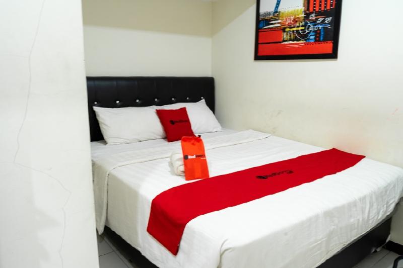 اتاق استاندارد, Reddoorz Near Setrasari Mall 4