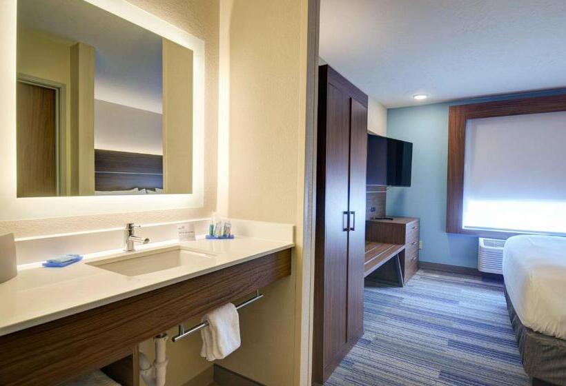 带双人大床的行政管理套房, Holiday Inn Express & Suites North Platte, An Ihg