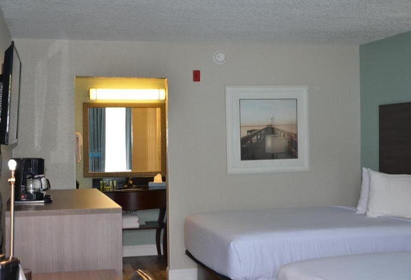 اتاق استاندارد با چشم‌انداز استخر, Opal Hotel & Suites