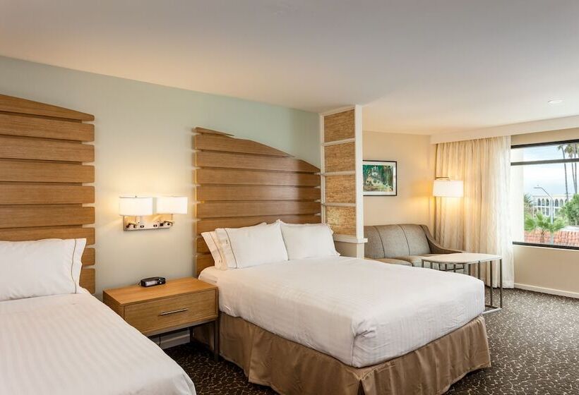 Студия Стандарт, Holiday Inn Express And Suites La Jolla   Windansea Beach, And Ihg