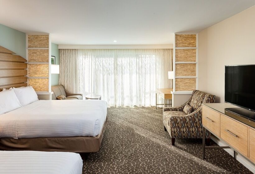 Студио Стандарт с Видом, Holiday Inn Express And Suites La Jolla   Windansea Beach, And Ihg