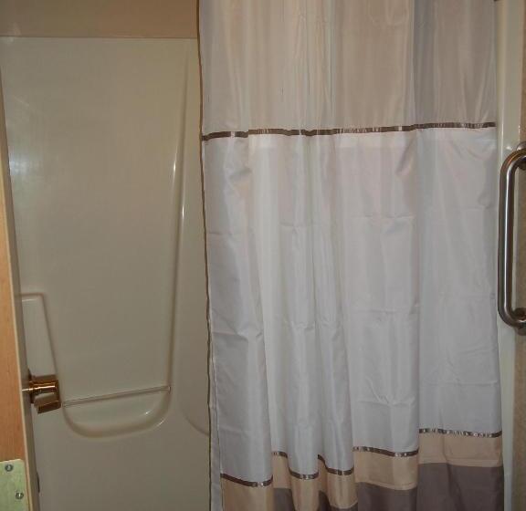 스위트, Homestead Suites   Fish Creek