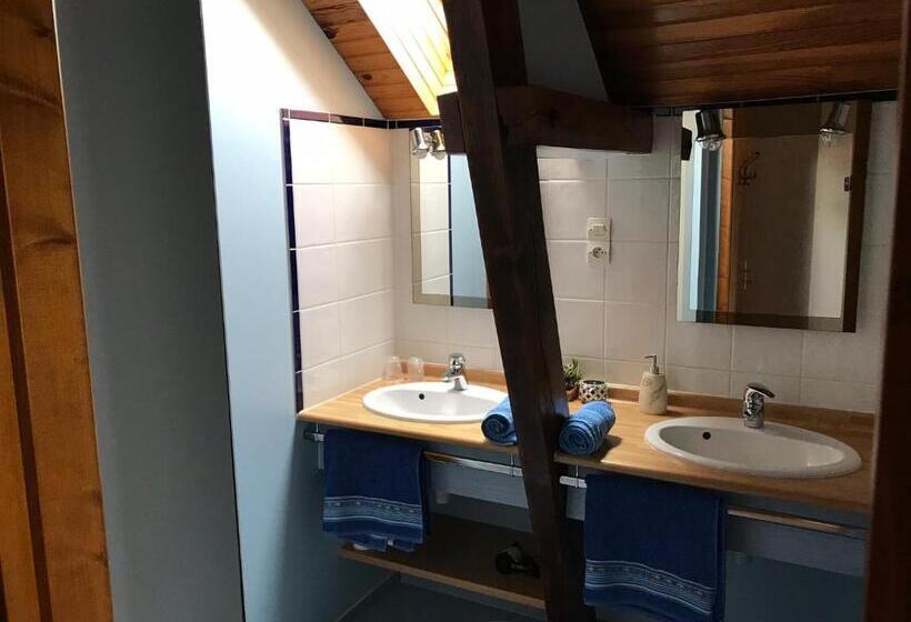 Номер Стандарт Трехместный, Mountain Vacances   Maison Rachou
