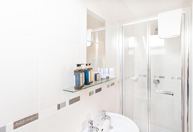 Chambre Familiale Deluxe, Caravogue House
