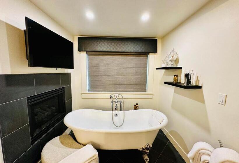 디럭스 4인 룸, Bespoke Inn Flagstaff