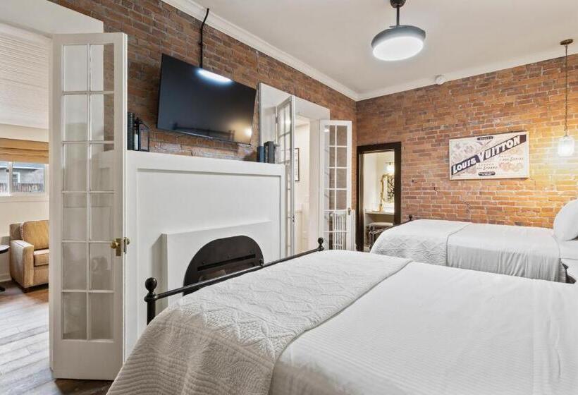 디럭스 스위트, Bespoke Inn Flagstaff