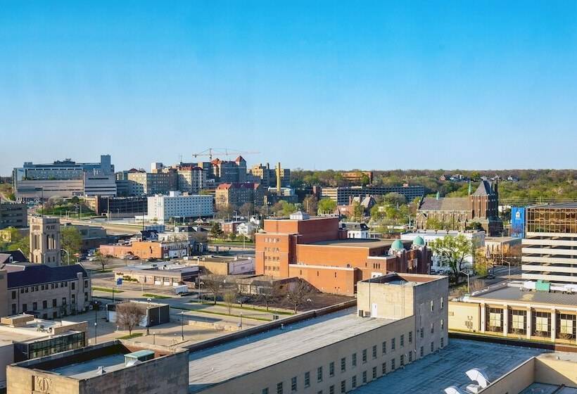Suite, Peoria Marriott Pere Marquette