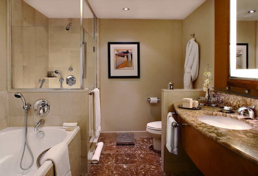 سوییت پرستیژ, Sofitel New York