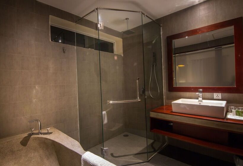 Трехместный Номер Deluxe, Coolland Residence & Spa