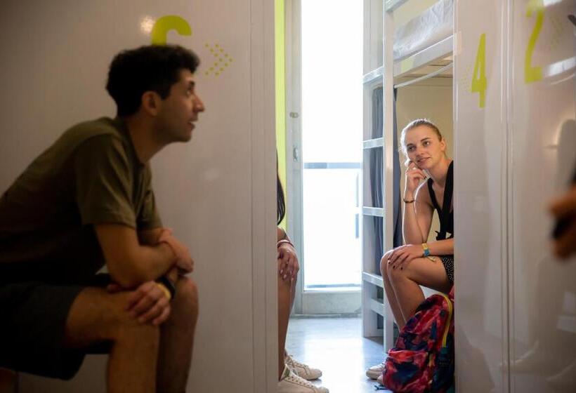 اتاق خانوادگی, Viajero Buenos Aires Hostel