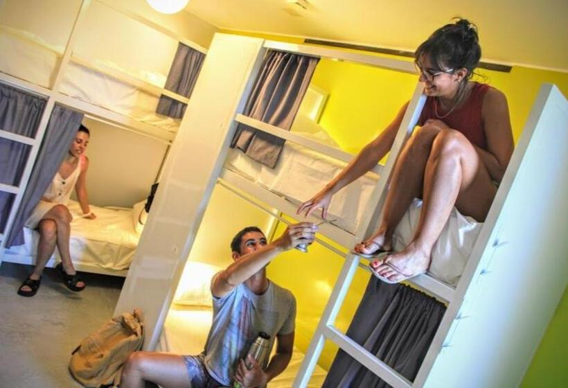 اتاق خانوادگی, Viajero Buenos Aires Hostel