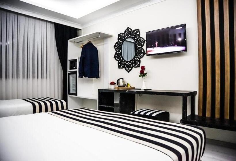 اتاق لوکس, Cnr İnci