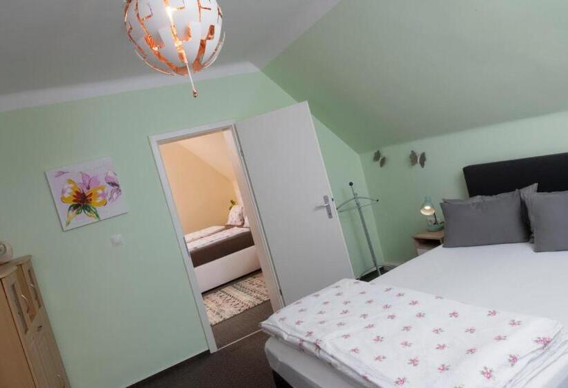 Четырехместный Номер Стандарт, Pension Gierlinger