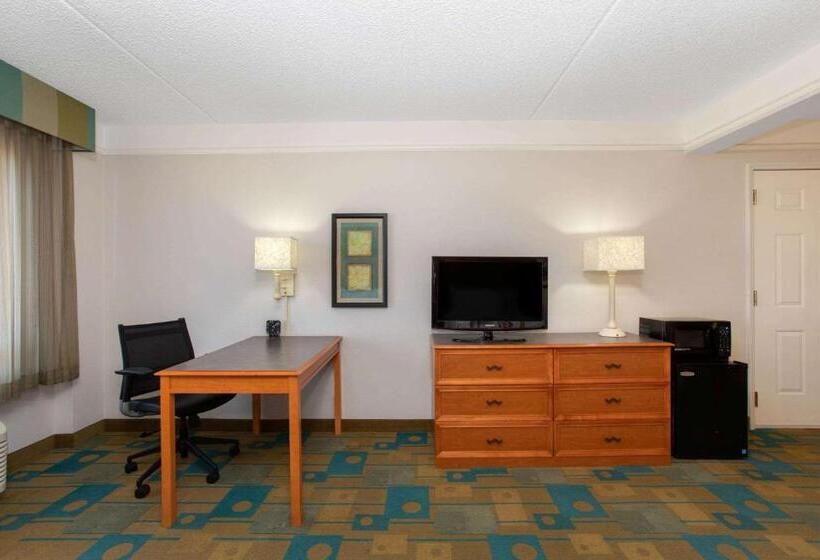 Номер Deluxe Кровать Кинг, La Quinta By Wyndham Denver Southwest Lakewood