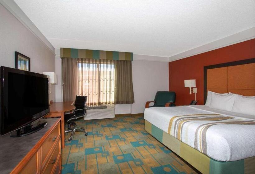 Номер Стандарт Кровать Кинг Адаптированный для Инвалидов, La Quinta By Wyndham Denver Southwest Lakewood