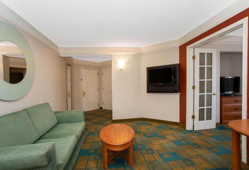 Люкс Deluxe Кровать Кинг, La Quinta By Wyndham Denver Southwest Lakewood