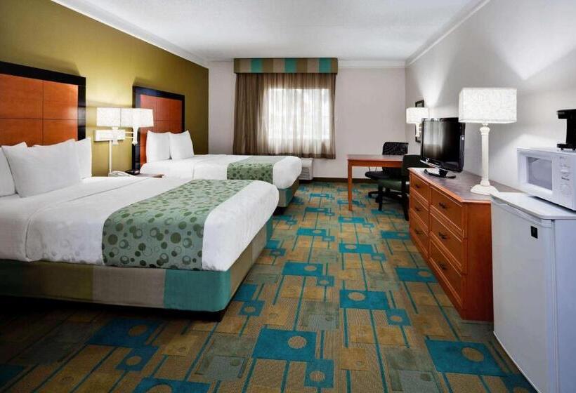 Номер Deluxe, La Quinta By Wyndham St. Pete Clearwater Airport