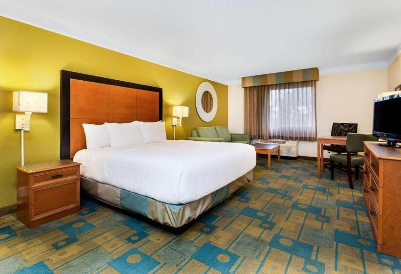 Номер Superior, La Quinta By Wyndham St. Pete Clearwater Airport
