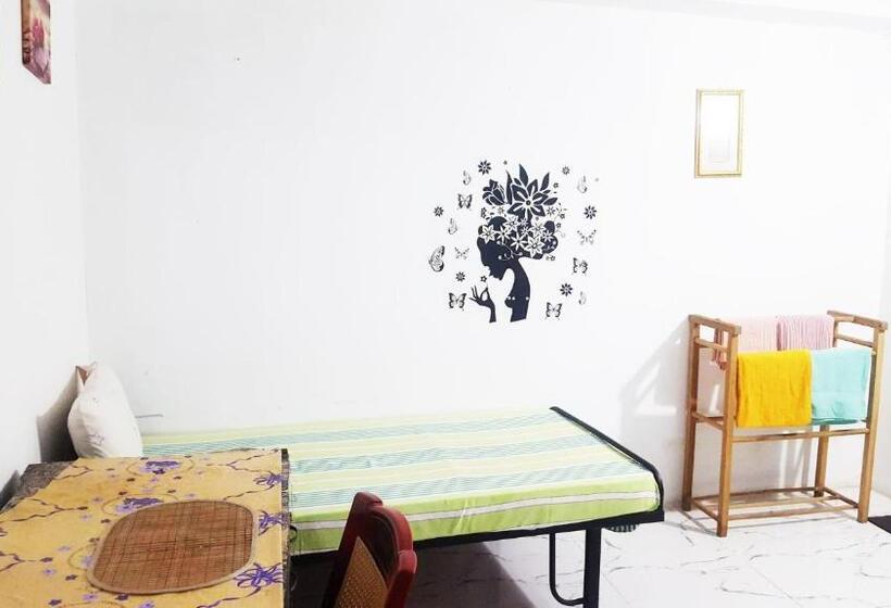 스탠다드 룸, Beehive Colombo