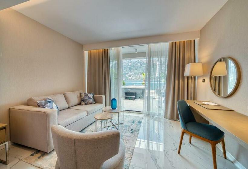 חדר דלוקס, Hyatt Regency Kotor Bay Resort
