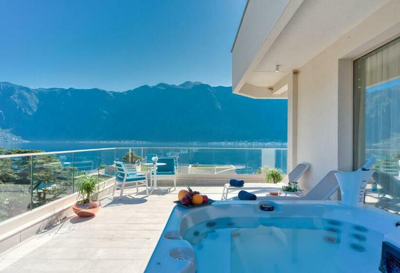 סוויטת סופריור נוף לים, Hyatt Regency Kotor Bay Resort