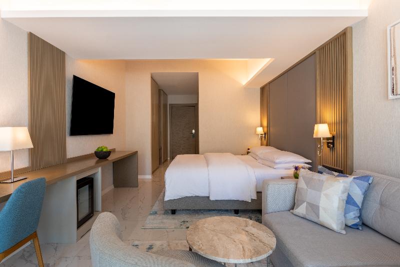 סוויטה דלוקס, Hyatt Regency Kotor Bay Resort