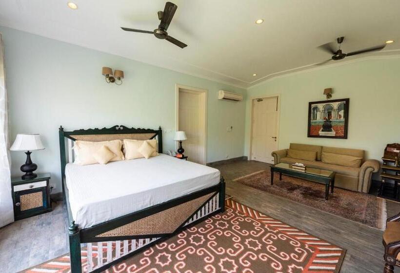 Номер Deluxe, Blusalzz Collection   Siddha Wellness Village, Faridabad   Haryana
