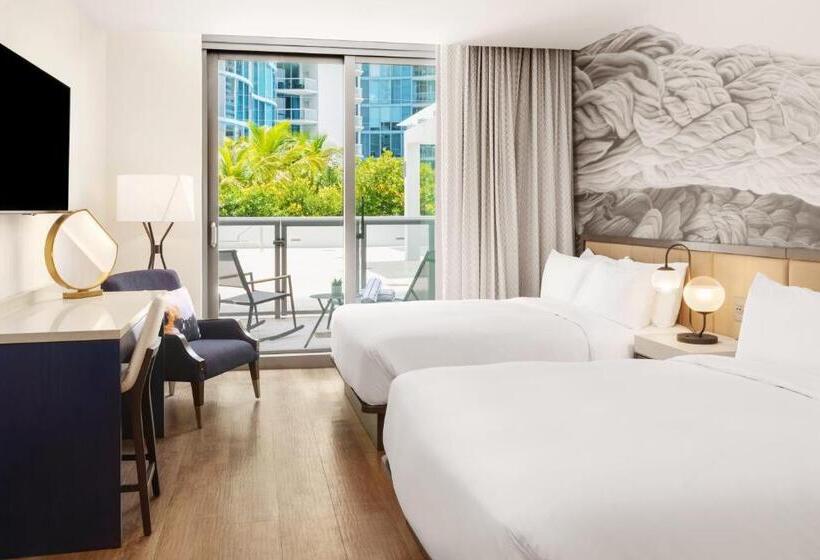 キャビン, Hyatt Centric Las Olas Fort Lauderdale