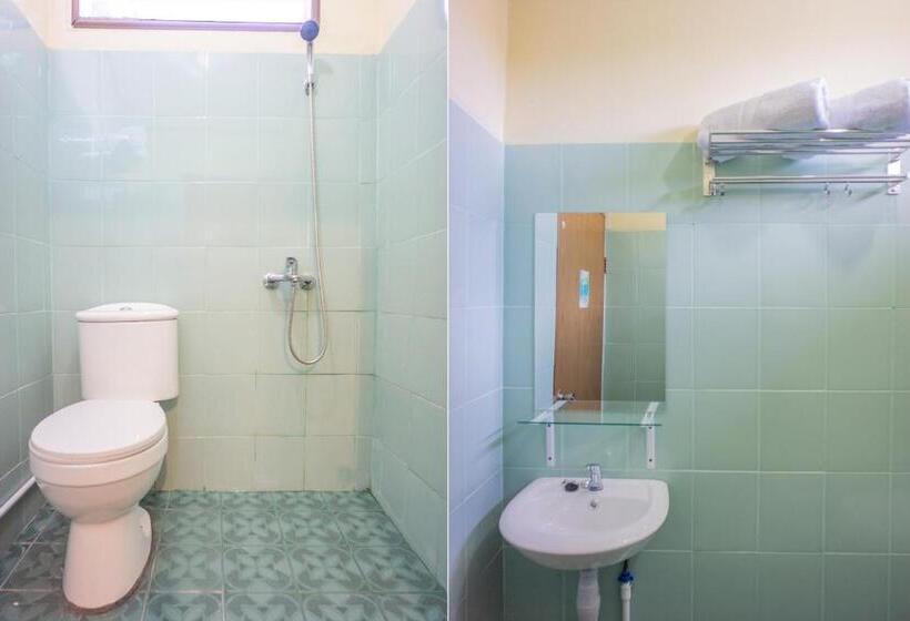 اتاق لوکس, Oyo 2180 Vina Vira