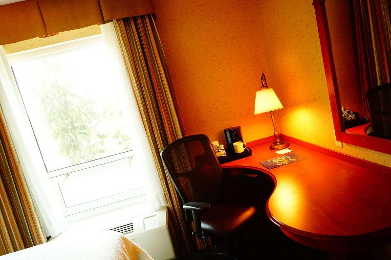 اتاق لوکس, Oyo 2180 Vina Vira