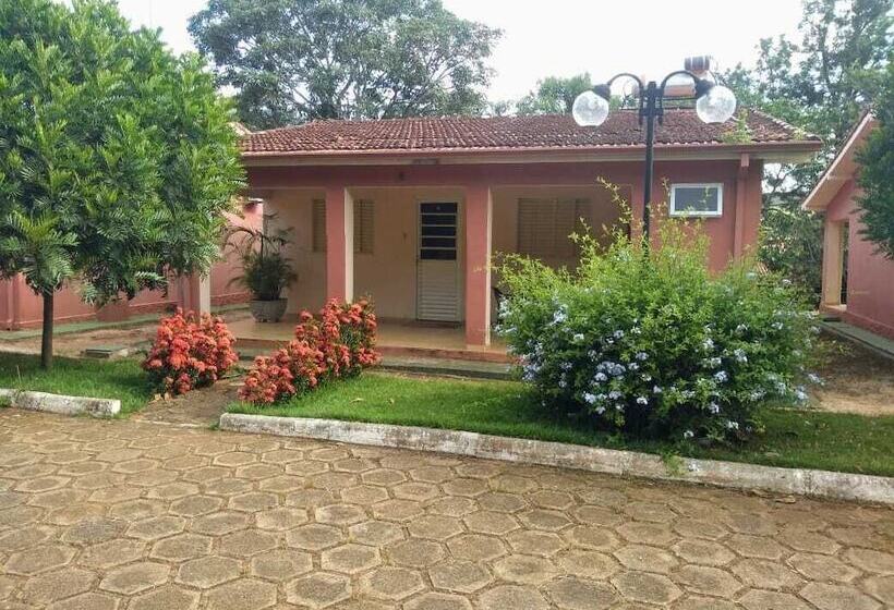 샬레, Pousada Pontal Do Lago