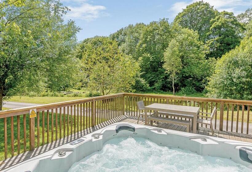 Дом 3 Спальни, Penvale Lakes Lodges