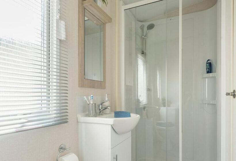 Дом 1 Спальня, Riverside Holidays