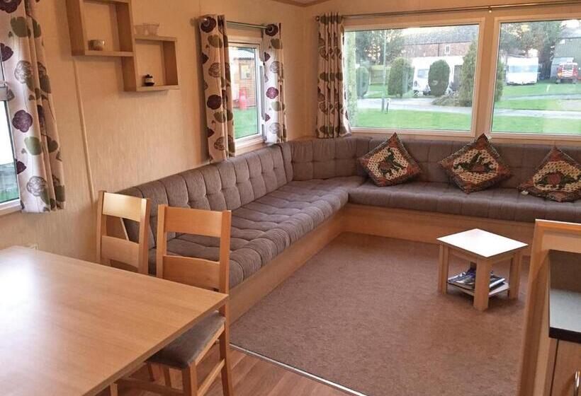 Дом 3 Спальни, Tollerton Holiday Park
