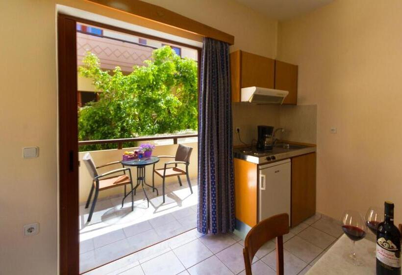 Апартаменты 1 Спальня, Ariadne Beach