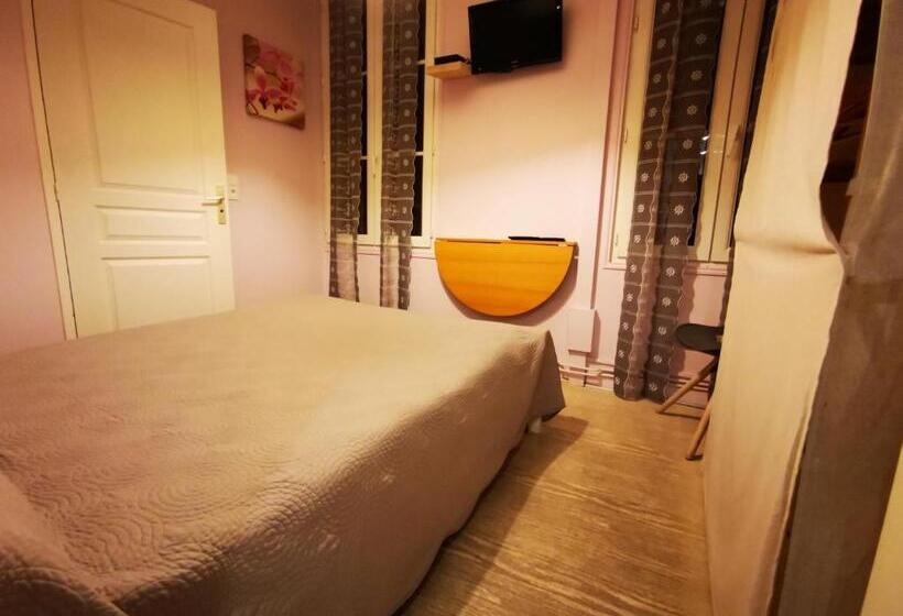 Классический Номер, Logis Hôtel & Restaurant Le Saint Savinien