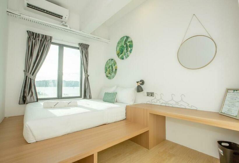 Номер Стандарт Вид на Море, Homy Seafront Hostel