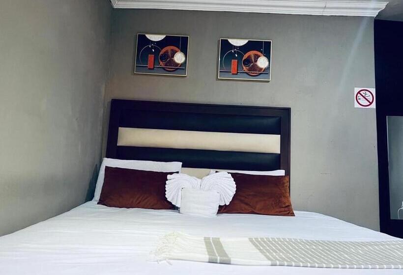 Standard Room with Balcony, Greater Heights Guest House