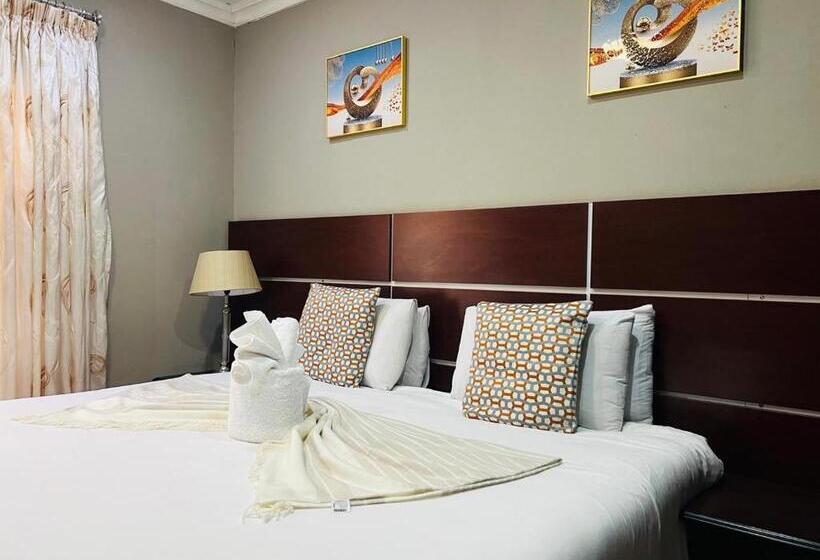 Deluxe Room, Greater Heights Guest House