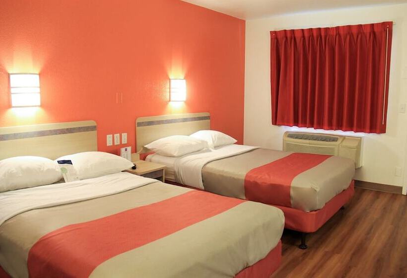 Номер Стандарт 2 Двуспальные Кровати, Motel 6enfield, Ct  Hartford
