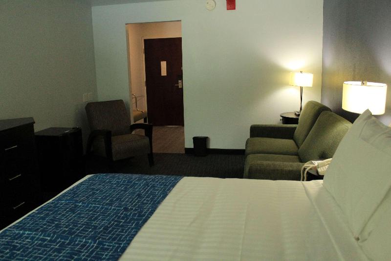 Номер Стандарт, Travelodge By Wyndham Water S Edge Hotel   Racine