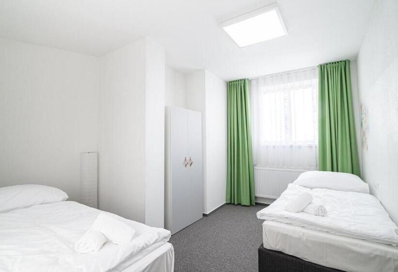 Номер Стандарт, Garni Hotel Roušarka